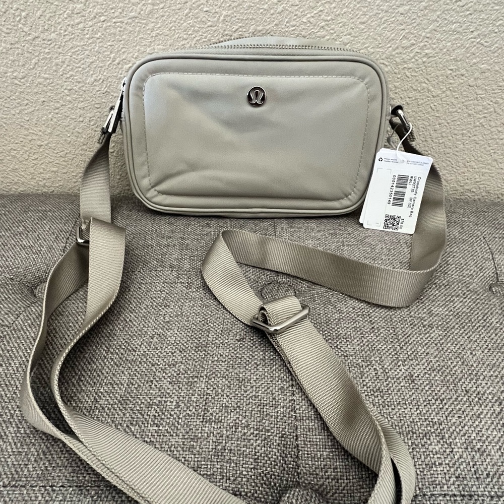 lululemon athletica Gray Crossbody Camera Bag